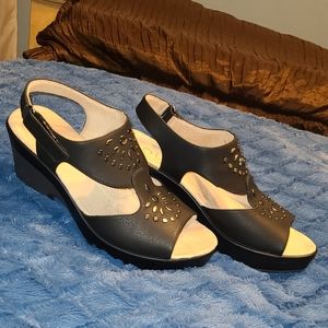 Open Toe Platform Velcro Sandal